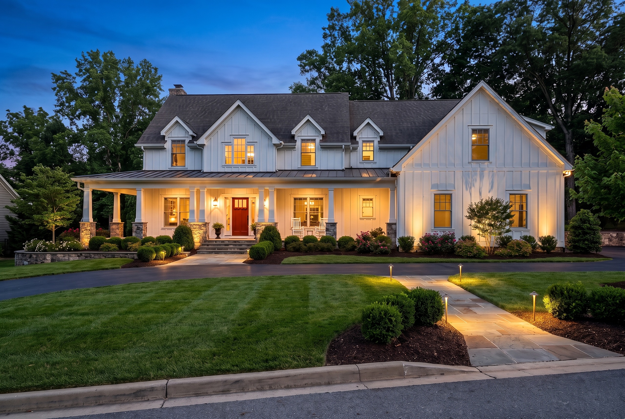 Farmhouse front yard, Essential