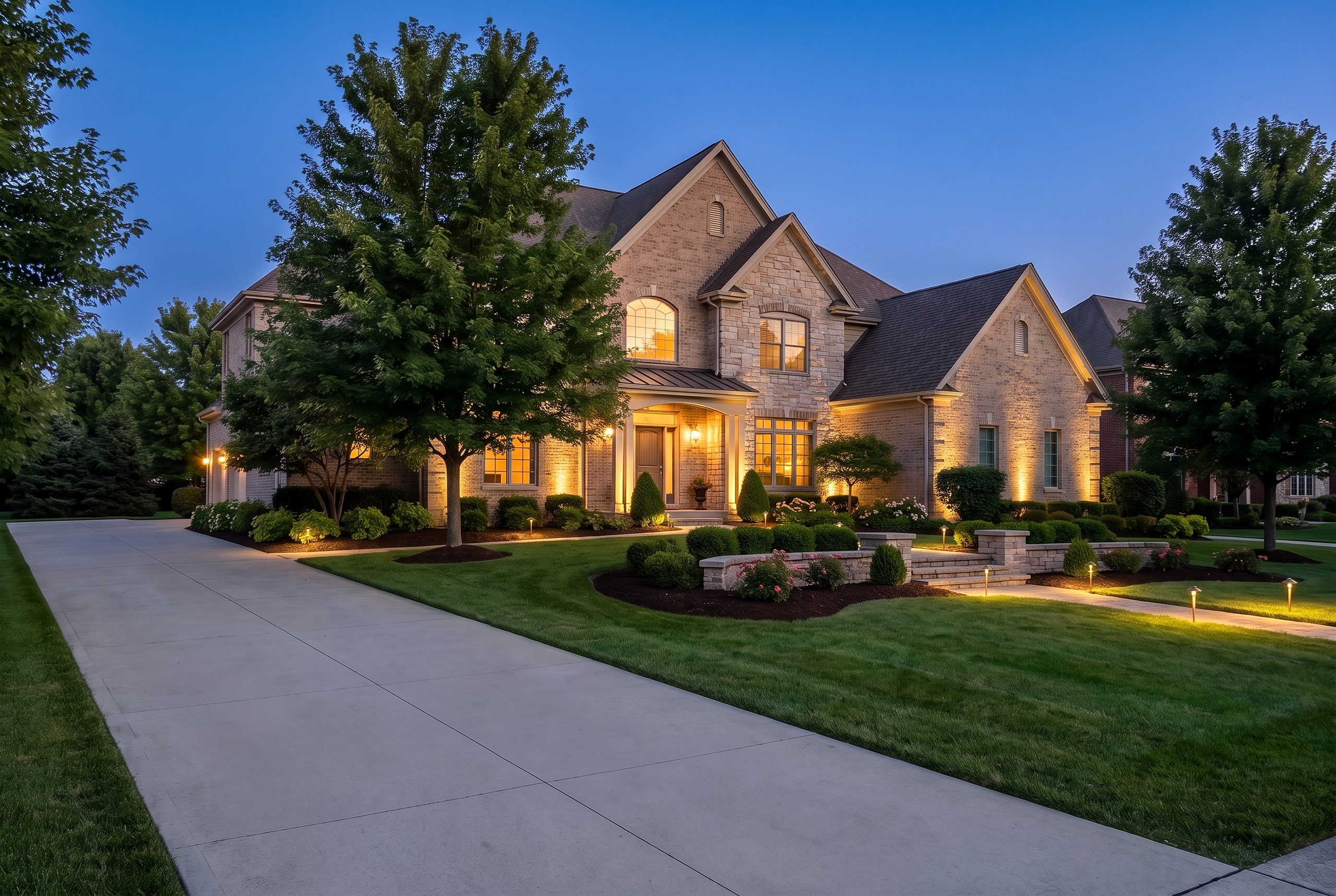 Traditional front yard, Essential